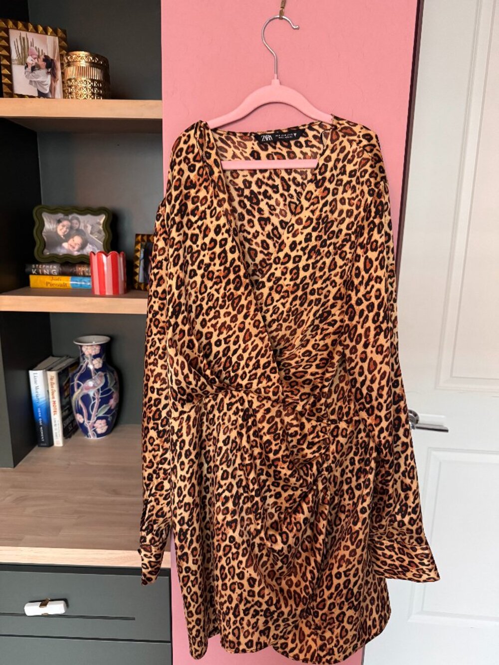 Zara leopard print wrap dress - Picture 2 of 3